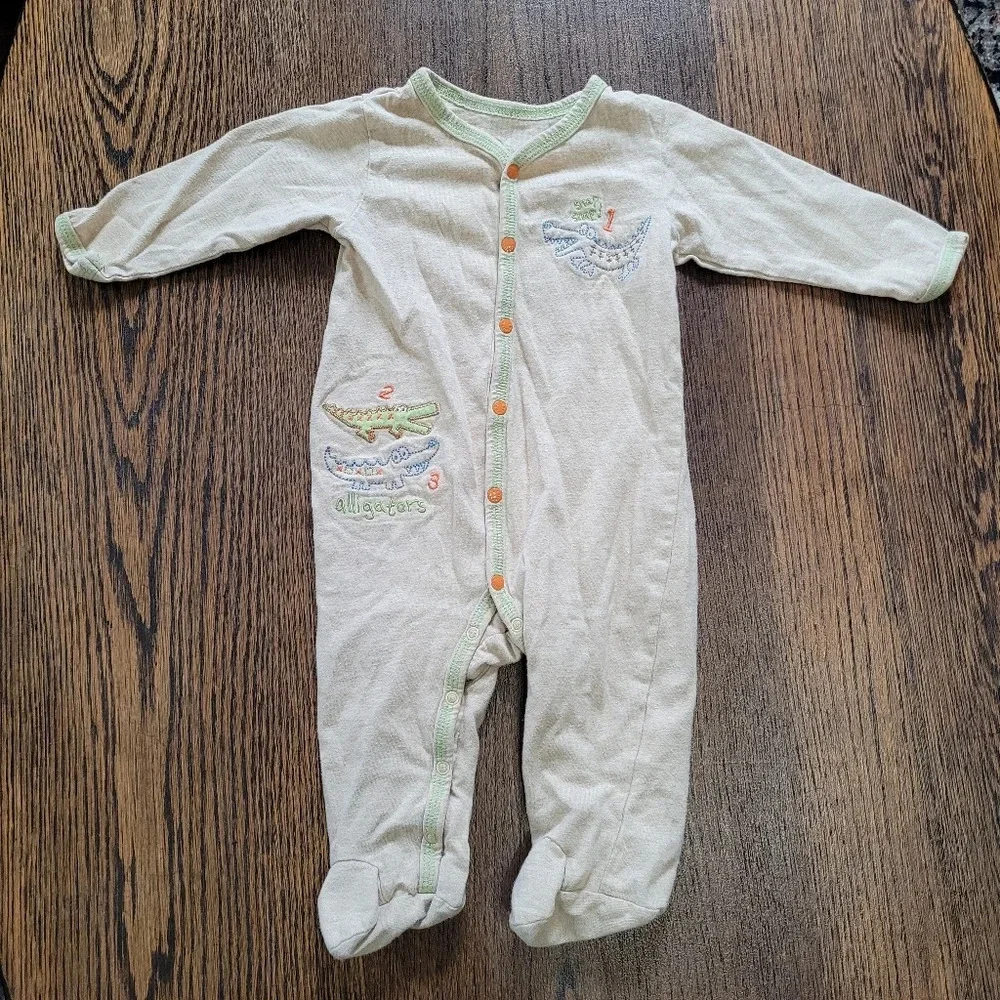 Bundle/Lot of Boy's Bodysuits, Romper, Pants, Pj's Size Boy's 3-6 Months